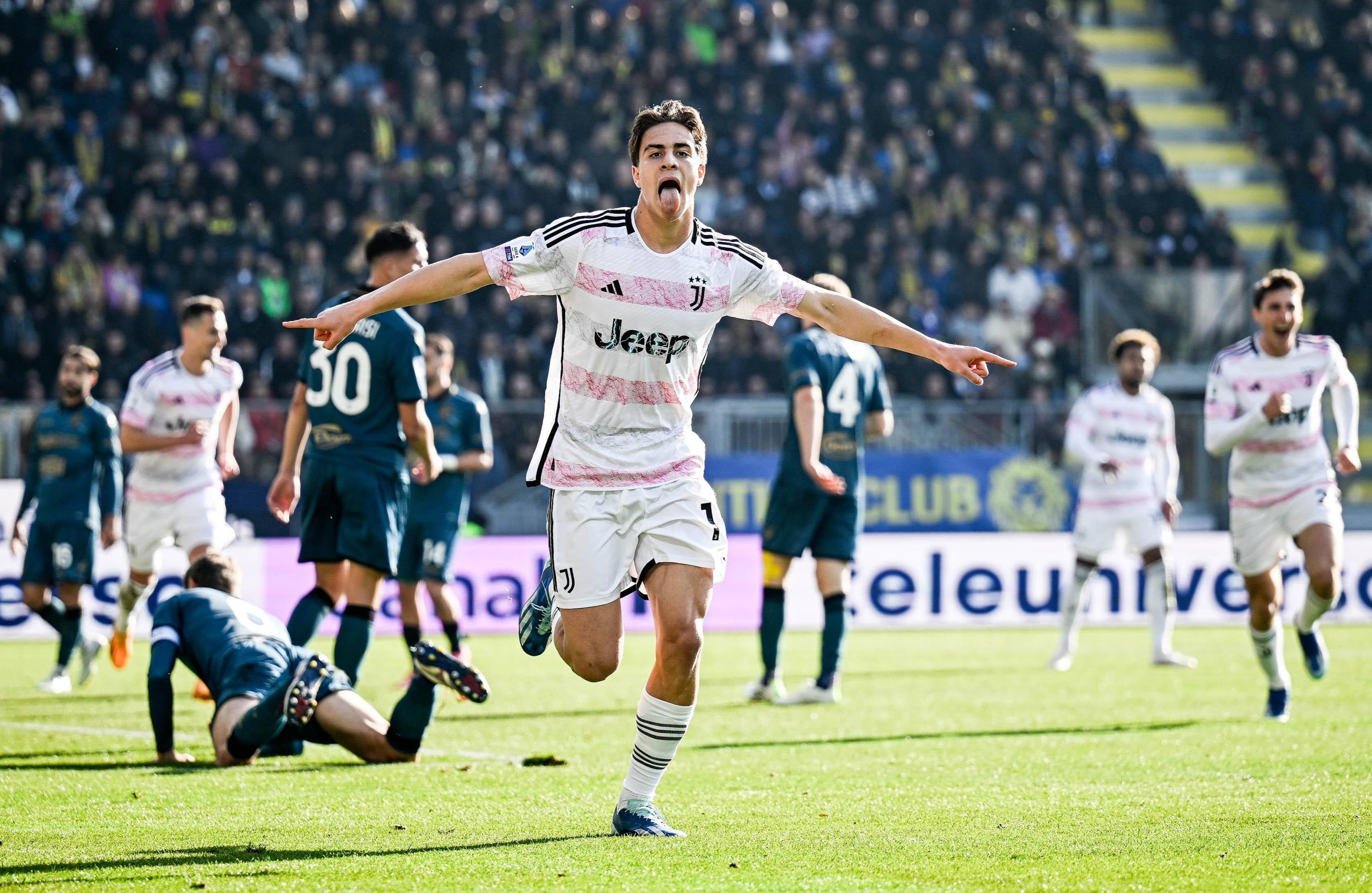 萨索洛宣布新任主教练上任，希望改变走势的简单介绍