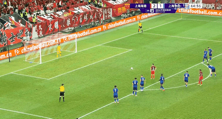 上海德比巅峰对决：申花对上海海港