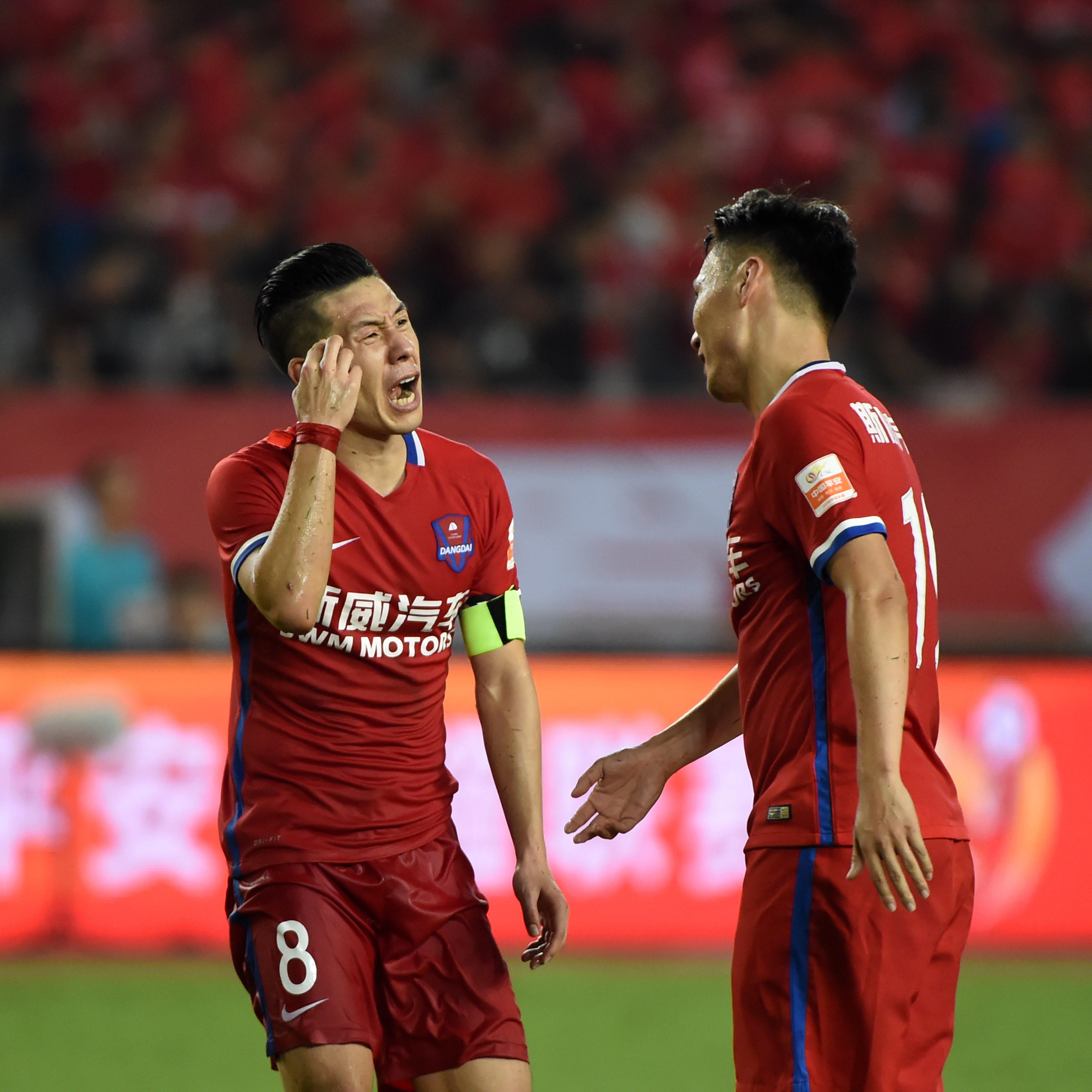 武汉卓尔主场-击败重庆斯威，喜迎胜利的简单介绍